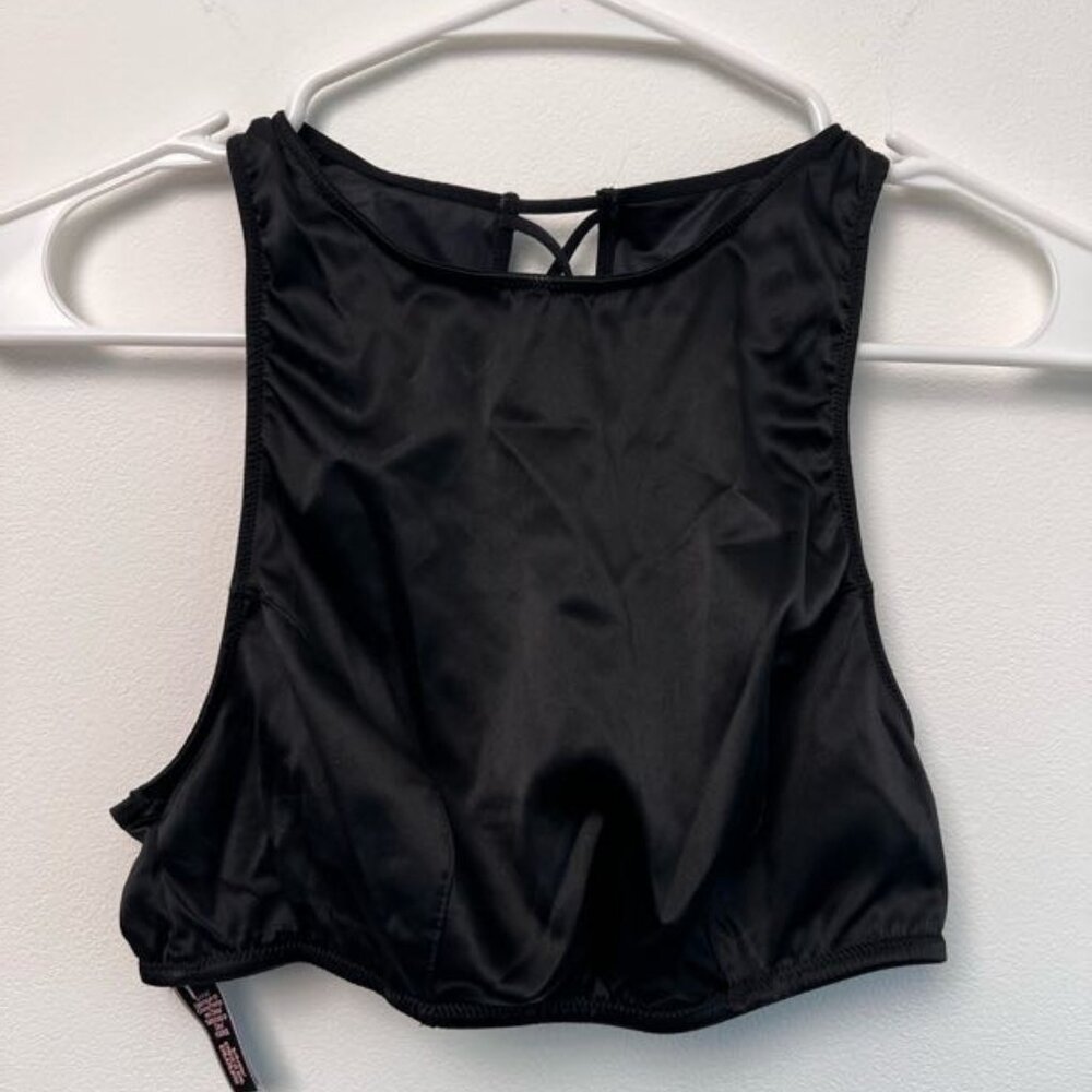 vs satin top